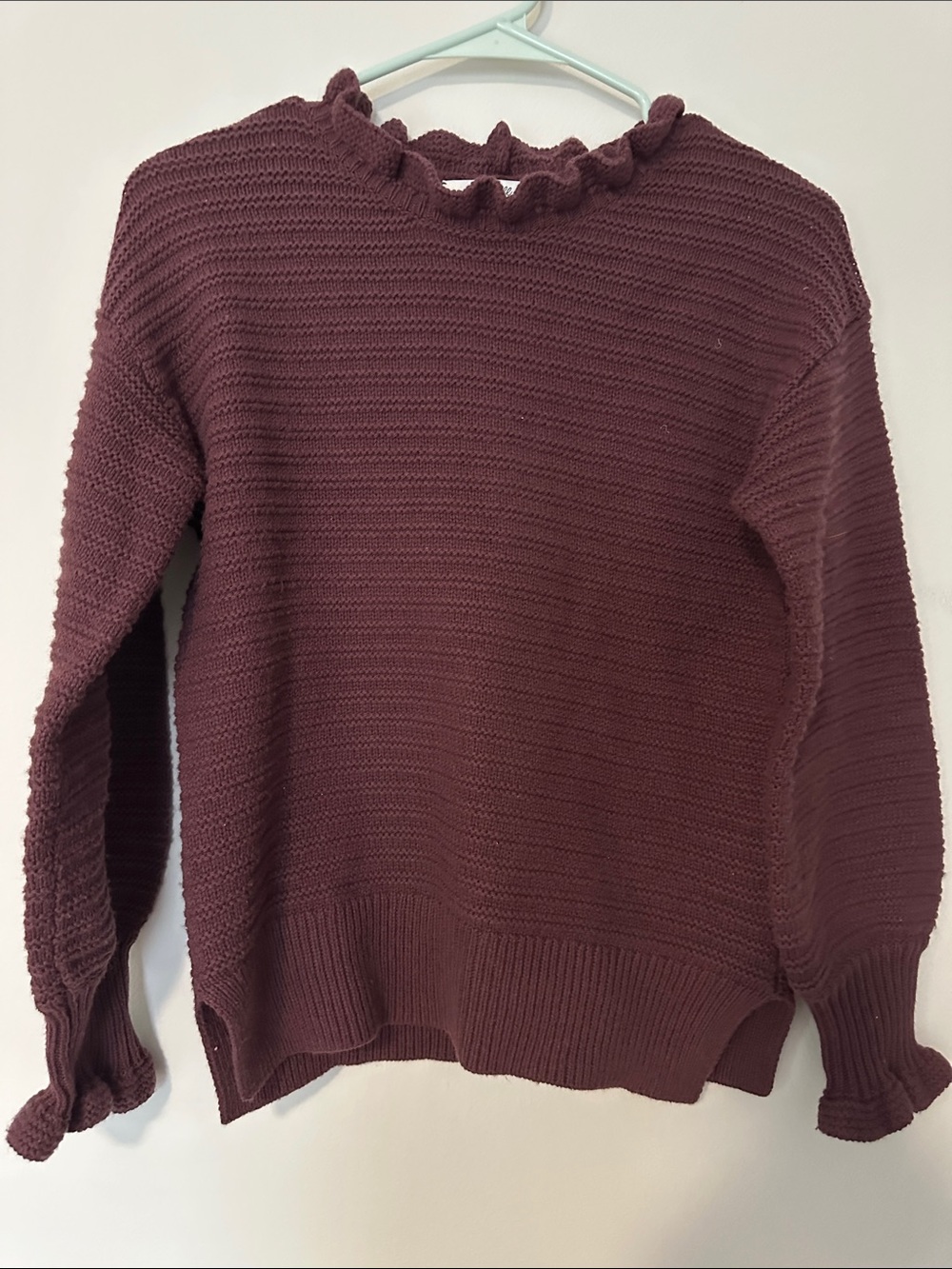 Madewell Ruffle-Trim Ribbed Crew Sweater in Plum